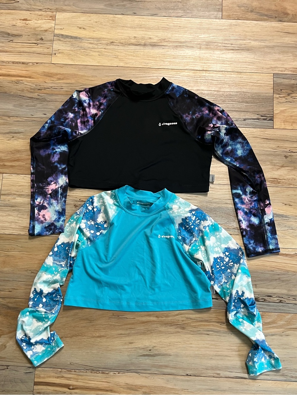 *TWO* Girls Sz X-Large -Cropped -Long Sleeve - Rash Guard - Swim Tops-O’rageous